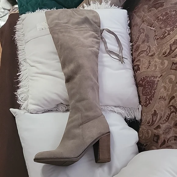 Franco Sarto long boots size 9 elegant excellent condition color tan - Picture 10 of 17